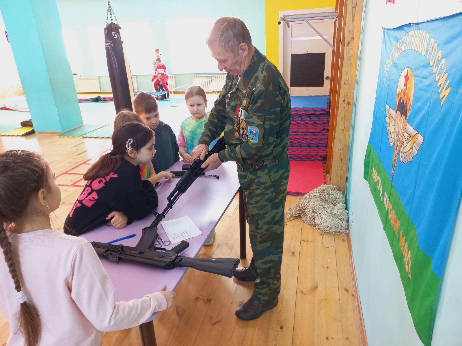 Спортивно-игровая программа &amp;quot;Будем в армии служить!&amp;quot;..