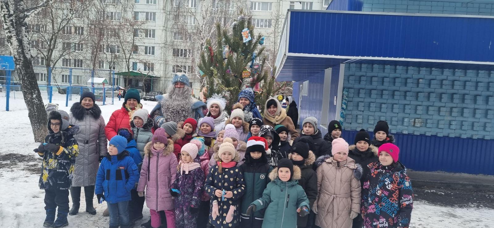 Новогоднее представление..