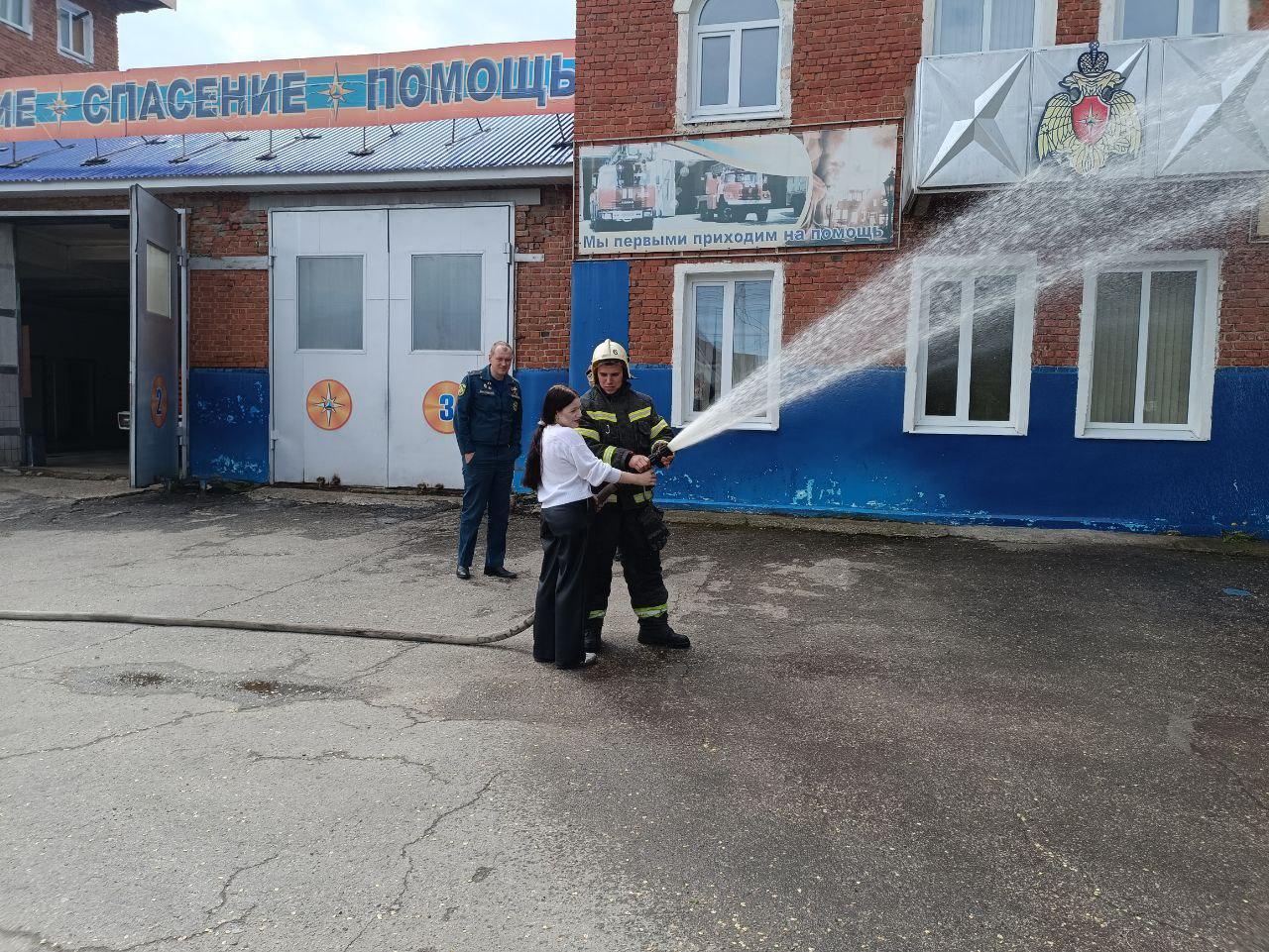 Экскурсия в пожарную часть..