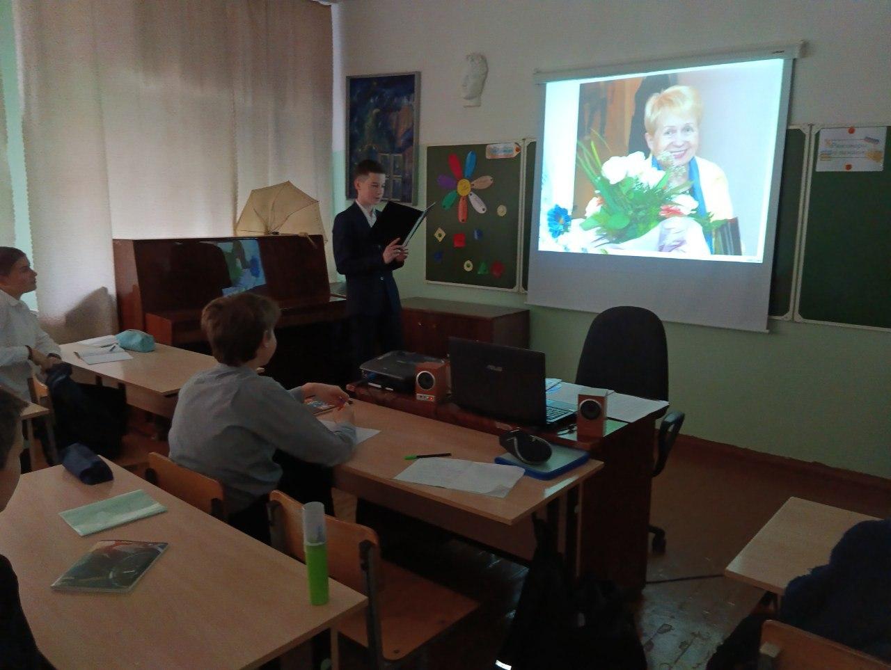 Пахмутова..
